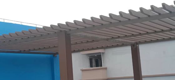 UV প্রতিরোধের অ্যালুমিনিয়াম WPC Pergola 3M আধুনিক কাঠের পেরগোলা আর্দ্রতা প্রমাণ