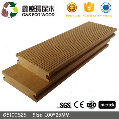 5M আউটডোর উড পলিমার কম্পোজিট ফ্লোরিং 135 X 25MM সলিড Wpc ডেকিং